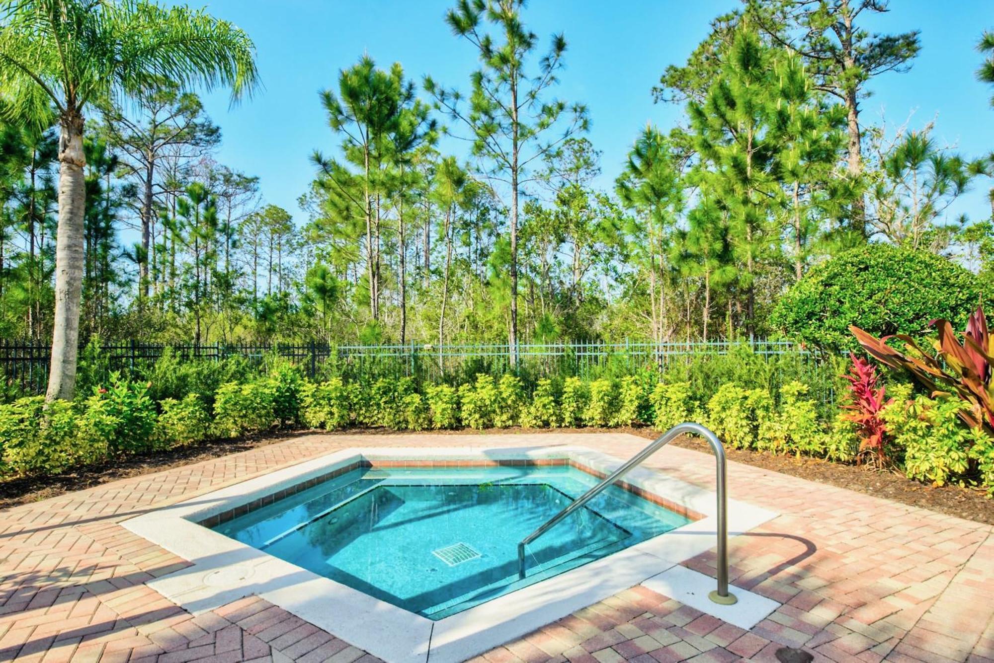 Bright & Modern 2Br Condo With Pool & Hot Tub, Near Disney! Орландо Экстерьер фото
