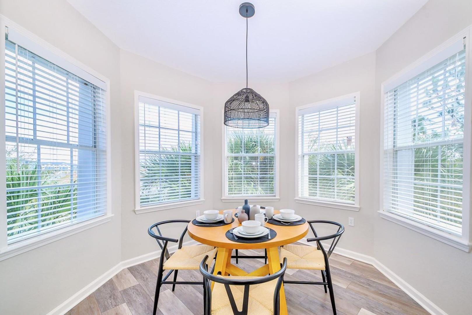 Bright & Modern 2Br Condo With Pool & Hot Tub, Near Disney! Орландо Экстерьер фото