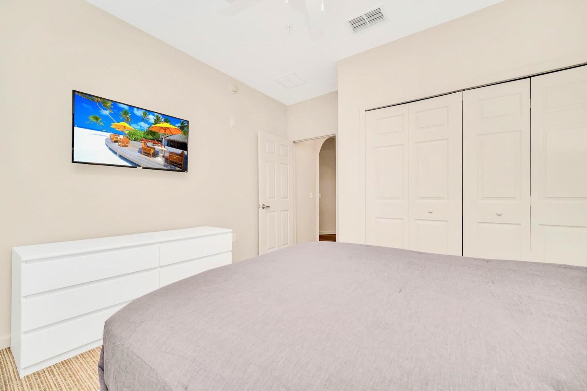 Bright & Modern 2Br Condo With Pool & Hot Tub, Near Disney! Орландо Экстерьер фото