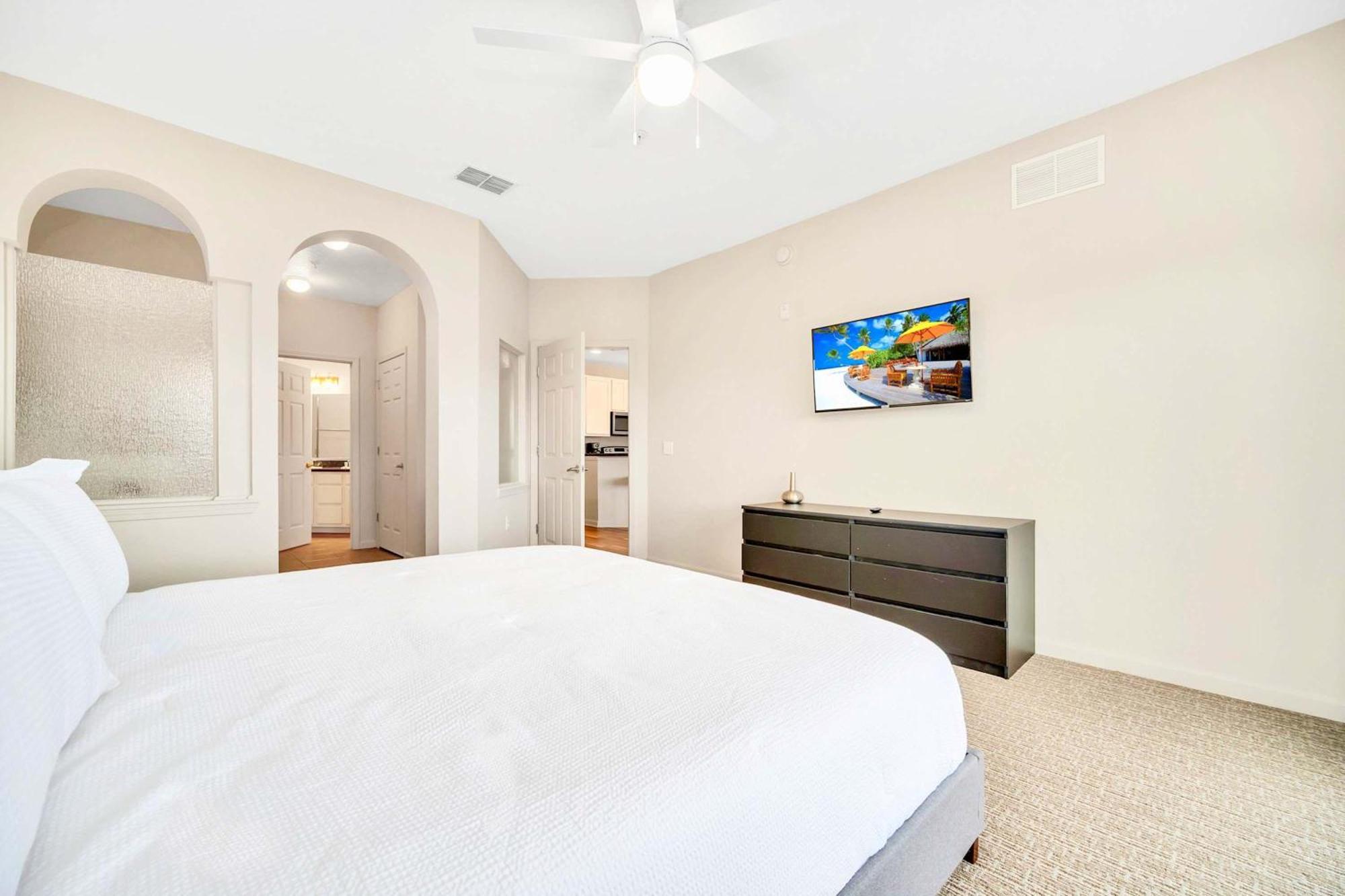 Bright & Modern 2Br Condo With Pool & Hot Tub, Near Disney! Орландо Экстерьер фото