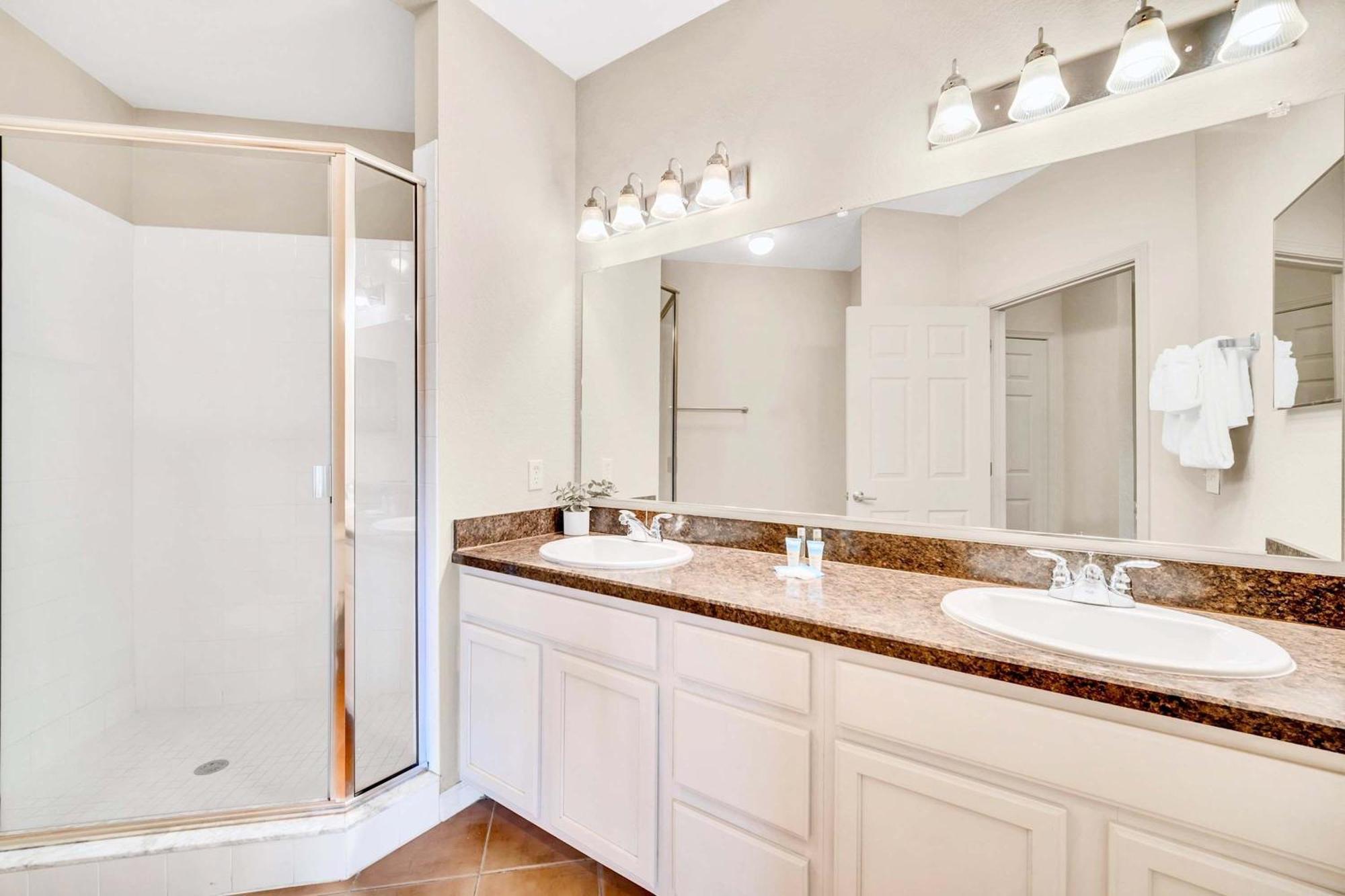 Bright & Modern 2Br Condo With Pool & Hot Tub, Near Disney! Орландо Экстерьер фото